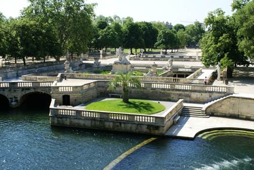 Jardins de la Fontaine - Source Nymphée